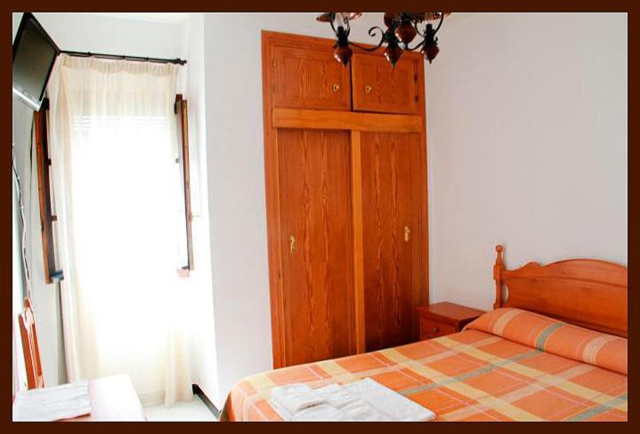 Hostal Torre De Guzman Conil De La Frontera Exterior photo